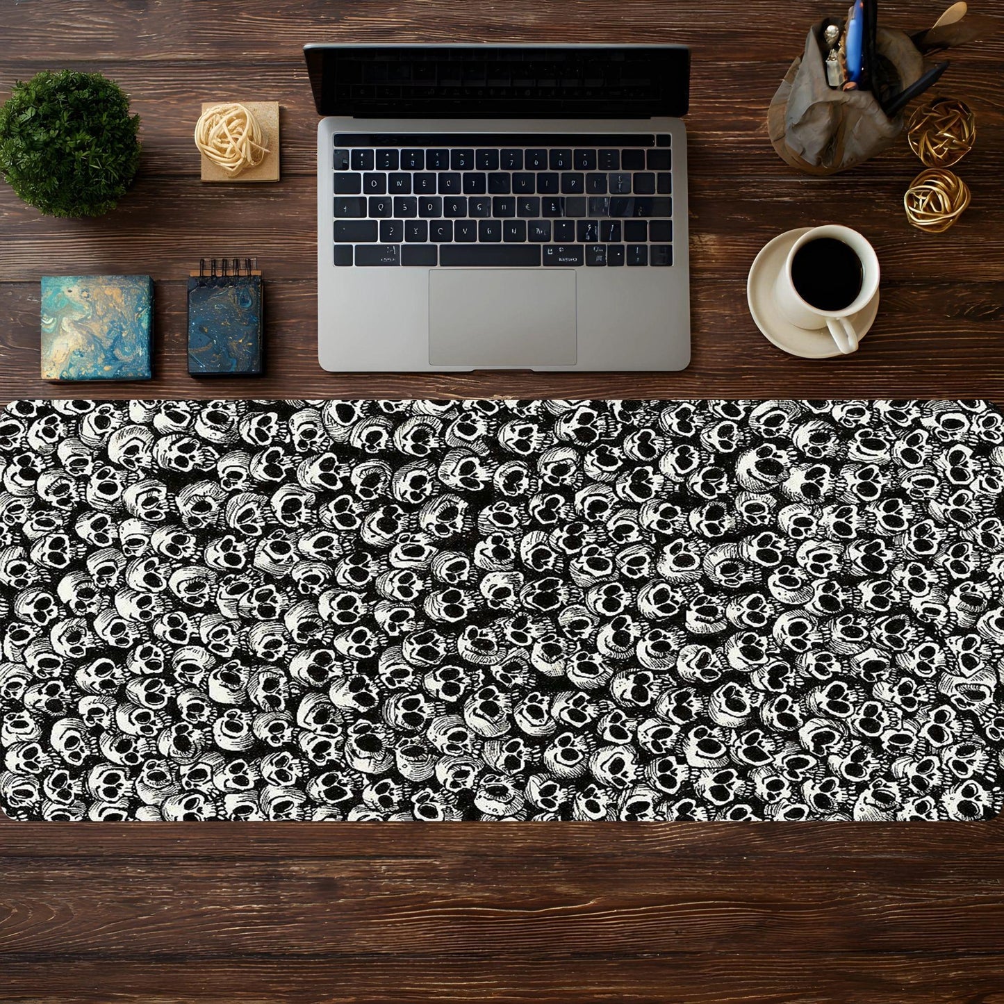 100 Skulls - HEYITSTRENDY