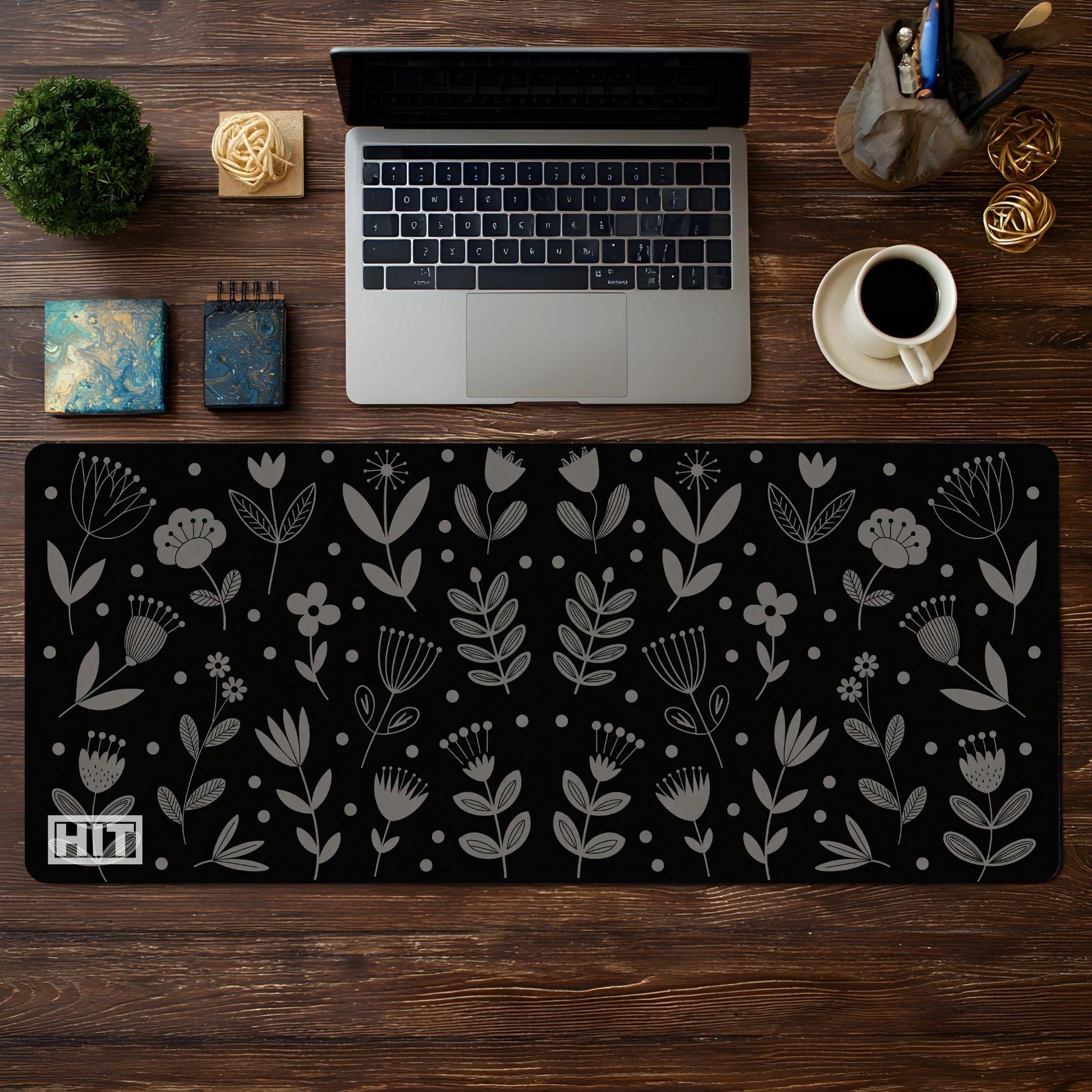 Floral De Monochrome - HEYITSTRENDY