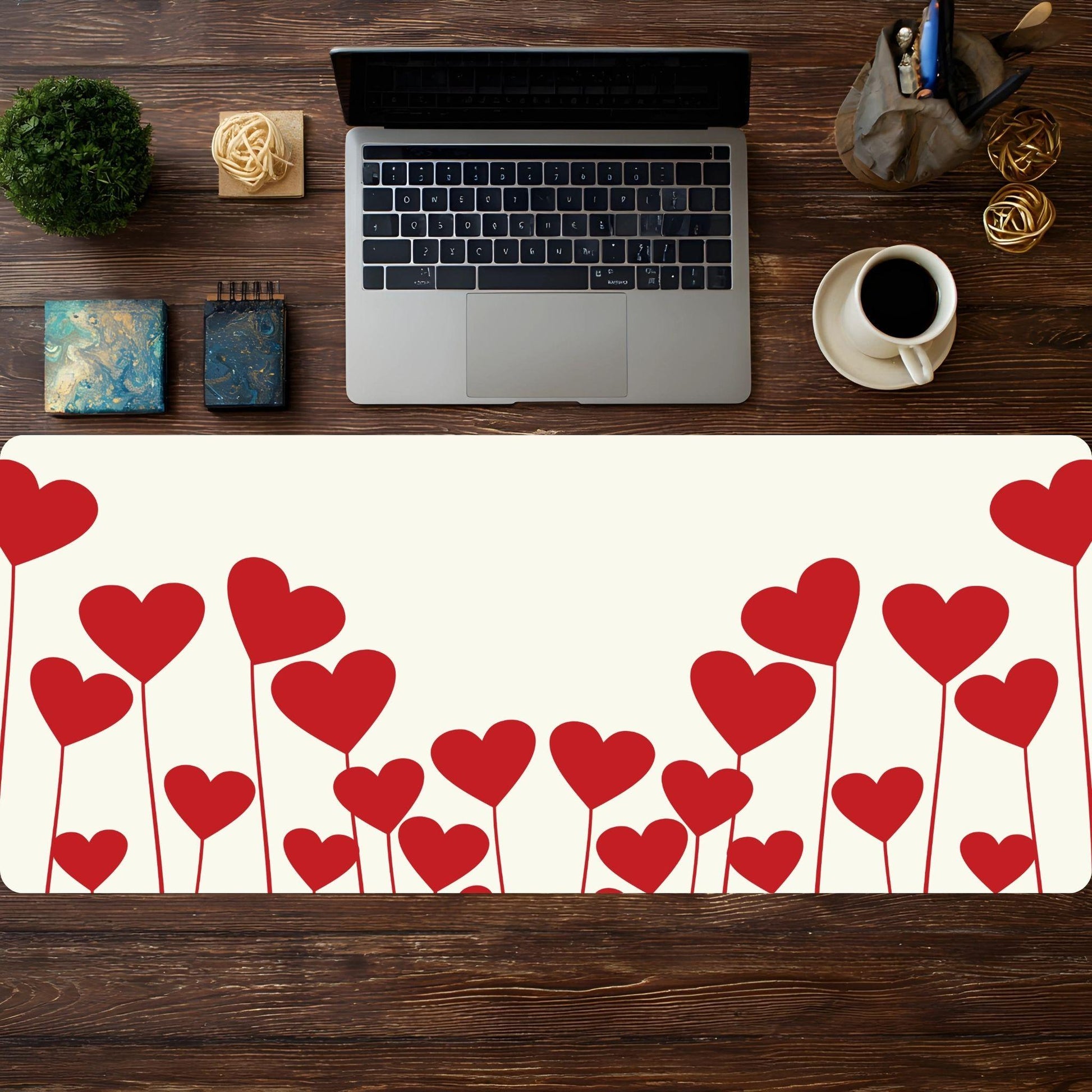 Floral Hearts - HEYITSTRENDY