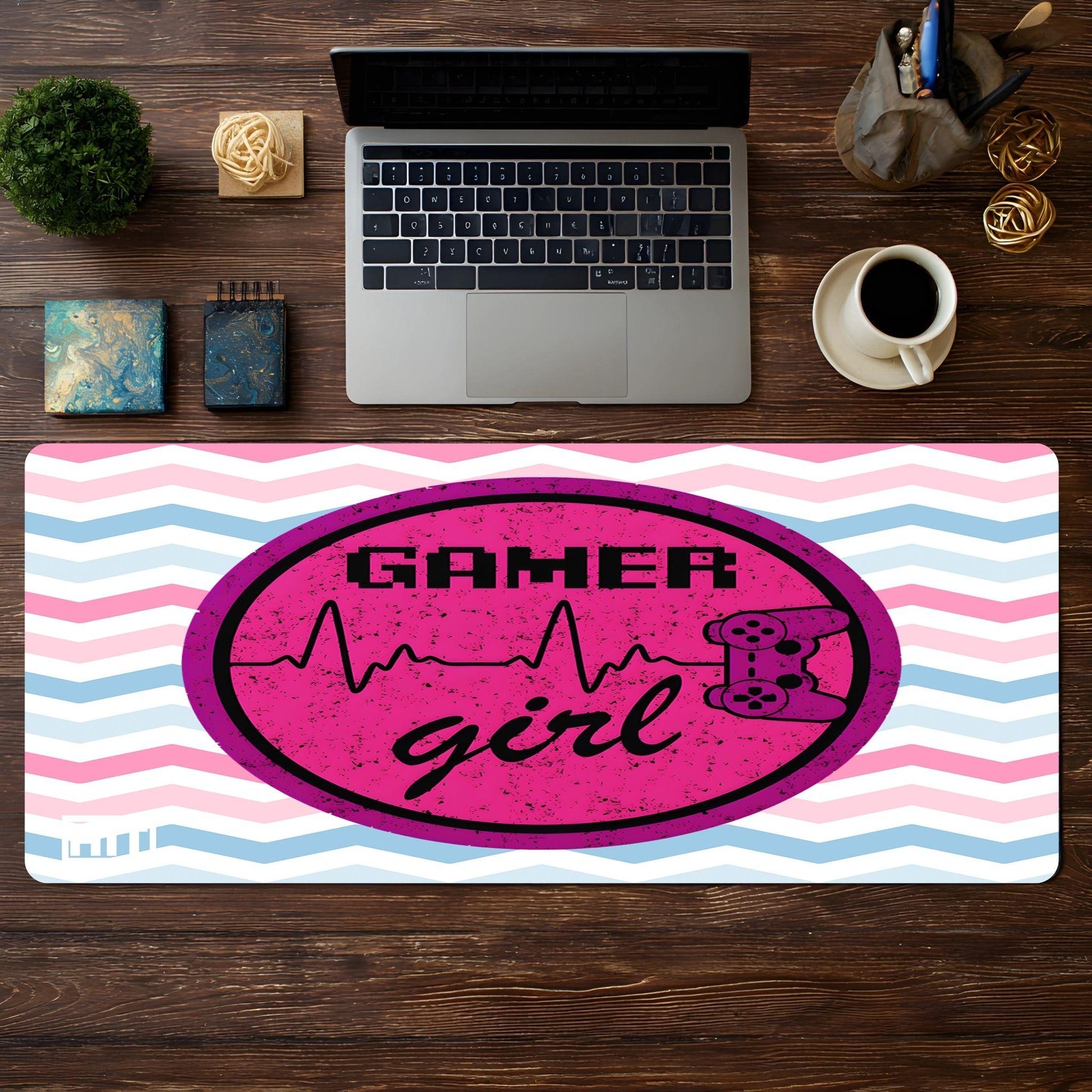 Gamer Girl - HEYITSTRENDY
