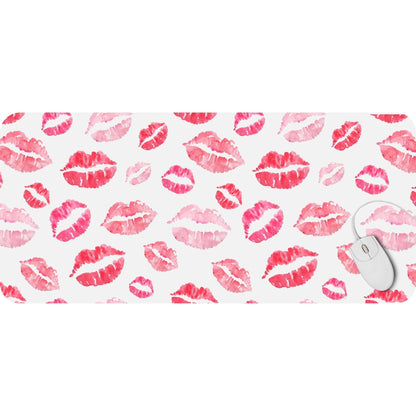 Hot Lips - HEYITSTRENDY