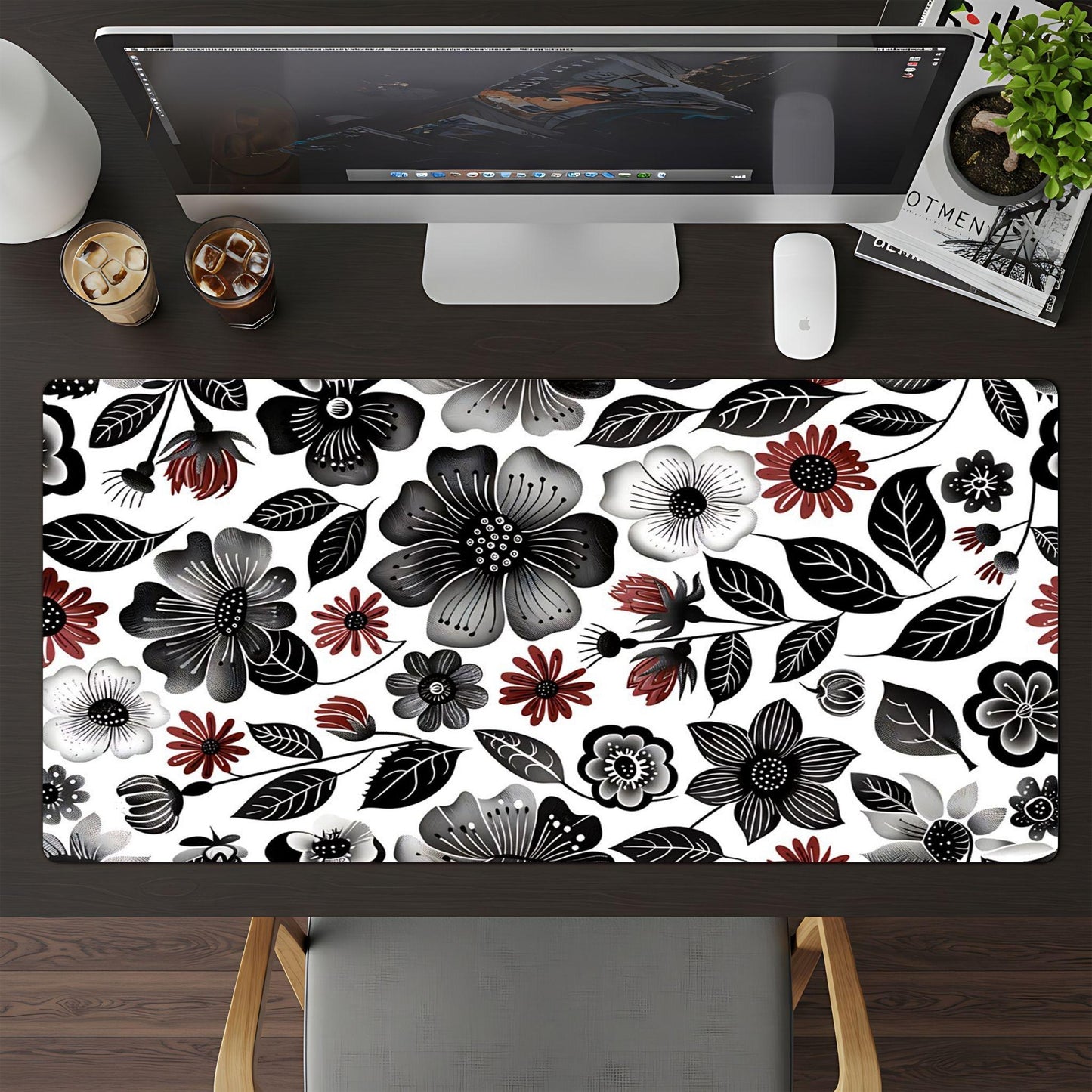 Mono Red Floral - HEYITSTRENDY