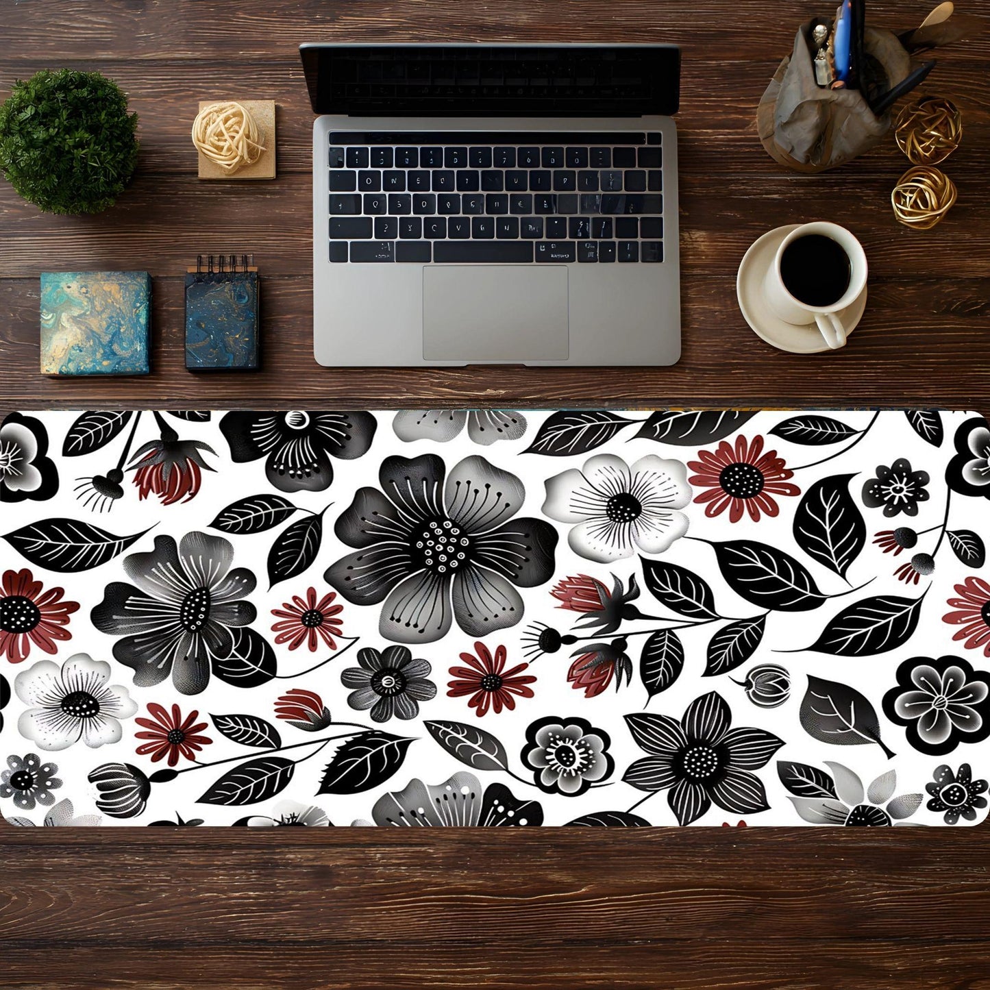 Mono Red Floral - HEYITSTRENDY