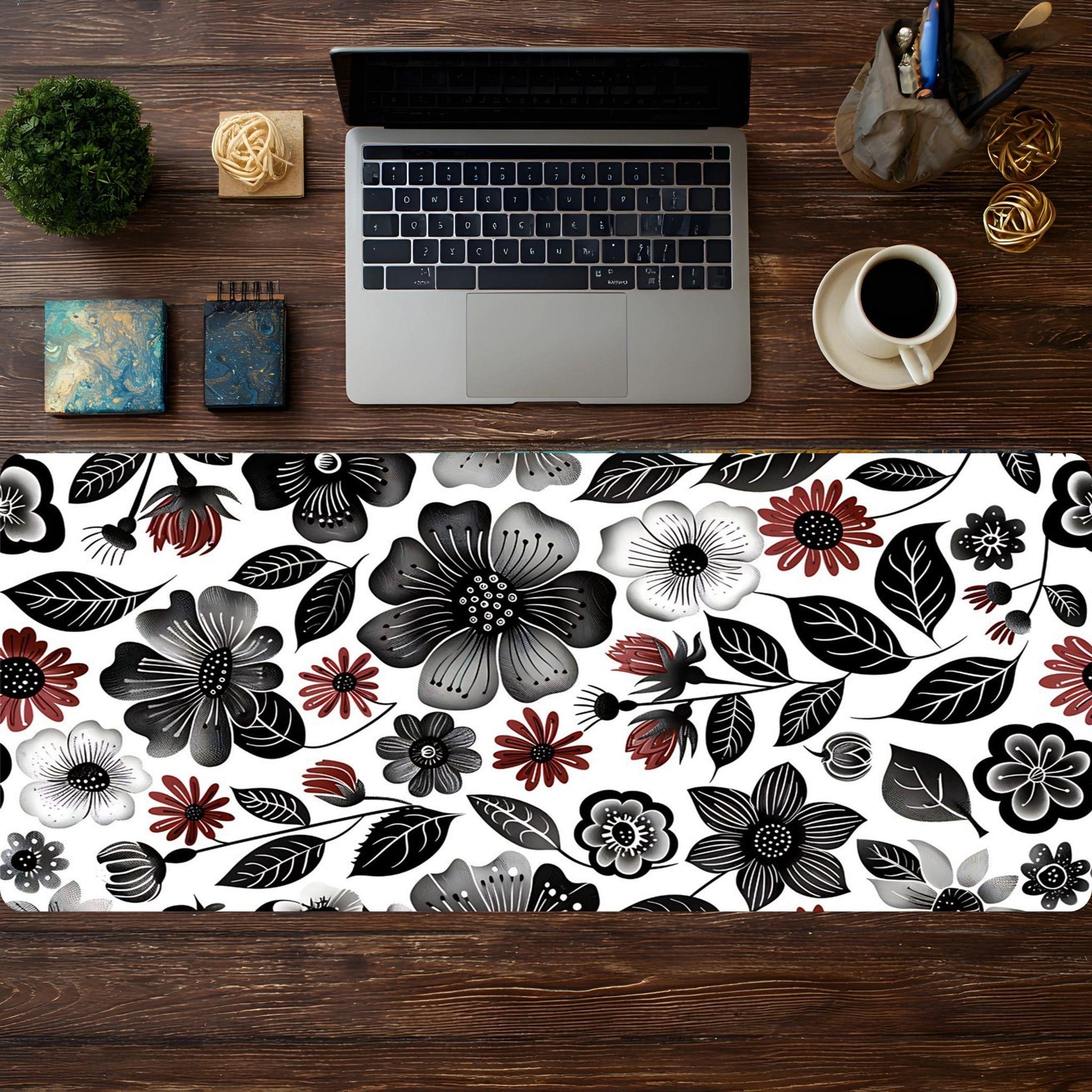 Mono Red Floral - HEYITSTRENDY