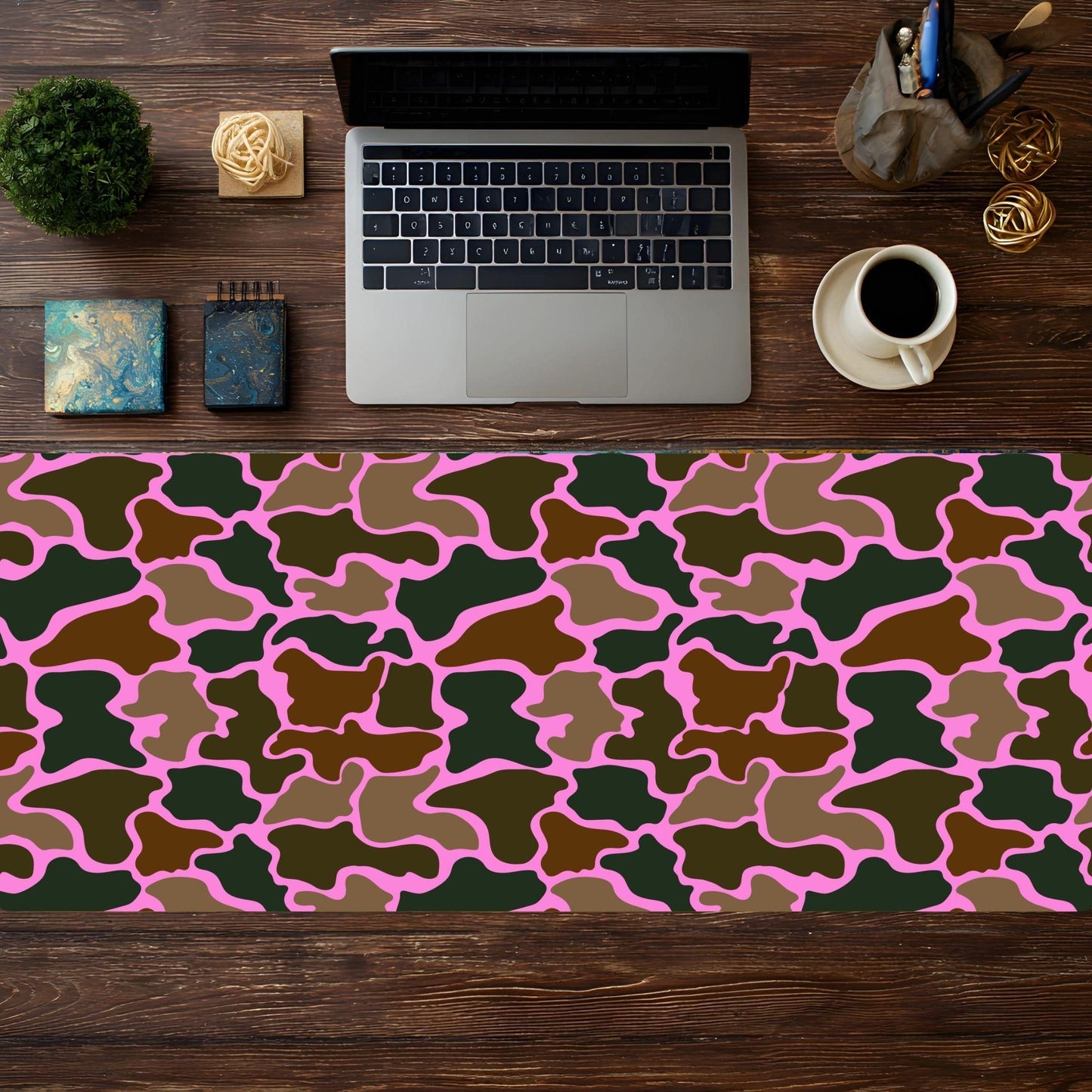Retro Pink Camo - HEYITSTRENDY