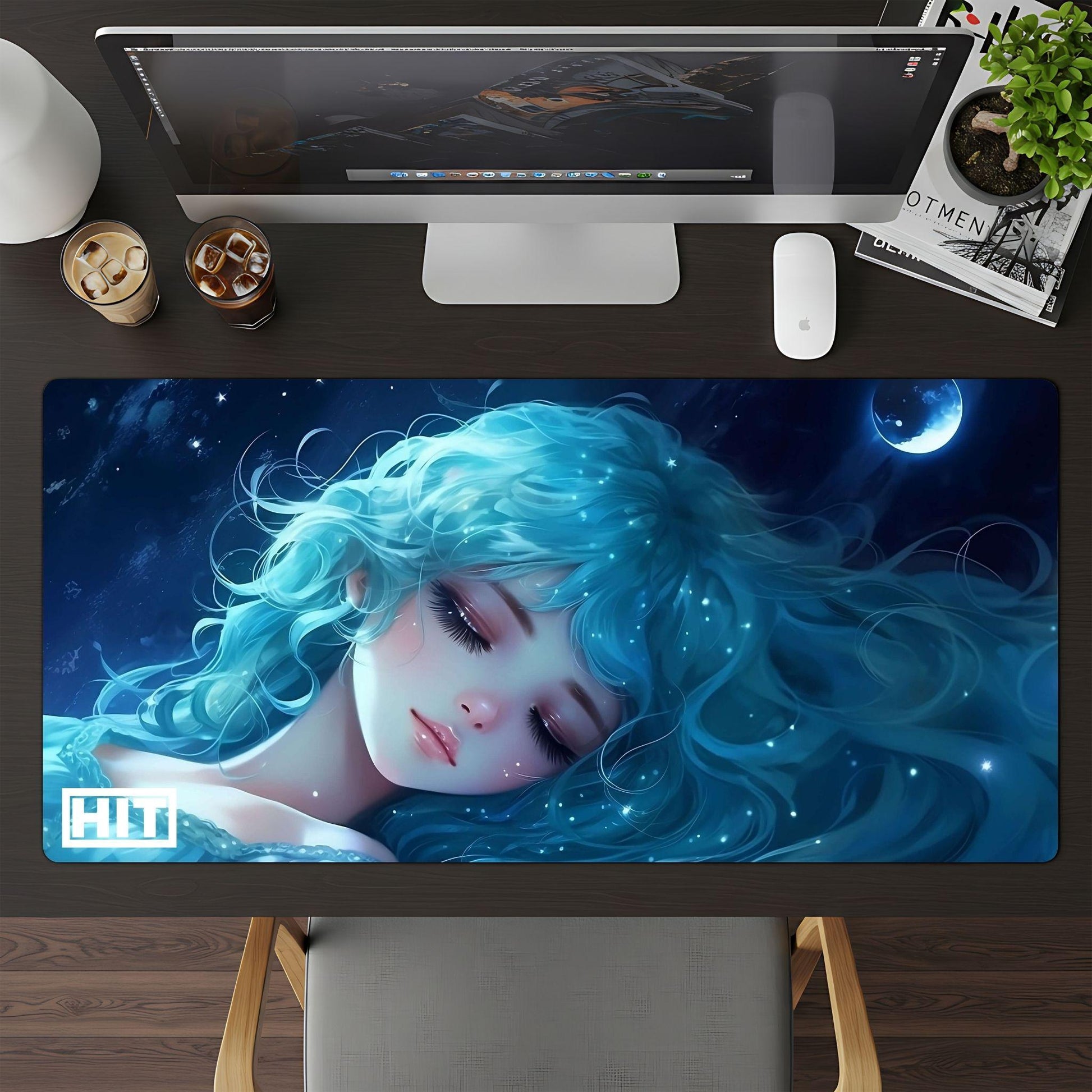 Sleeping Girl - HEYITSTRENDY