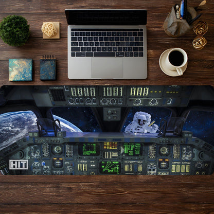 Space Cockpit - HEYITSTRENDY